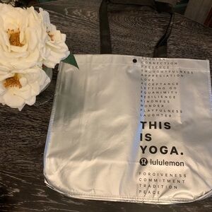 lululemon reusable tote bag